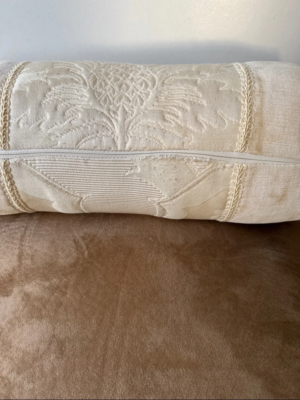 Bundle of two Decorative Floral & Damask Throw Pillow Set in Pink and Cream - Picture 12 of 12